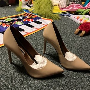 Steve Madden, blush, size 8, never been worn
